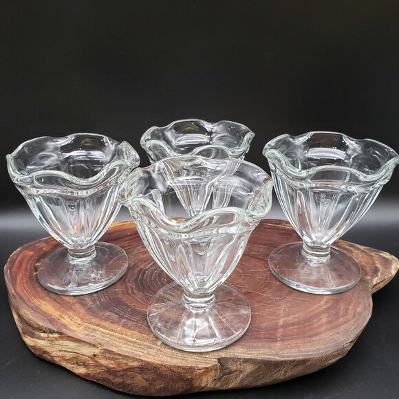 Vintage Ice Cream Sundae Set | Anchor Hocking + Queen Bess Spoons (12pc) - Picture 4 of 7